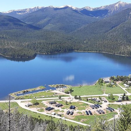 Terra Nova Cabins Уест Йелоустоун Екстериор снимка