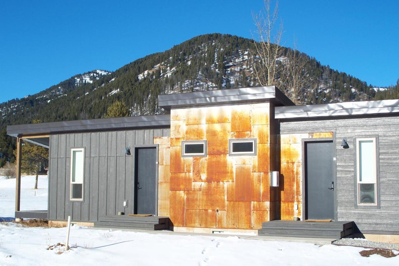 Terra Nova Cabins Уест Йелоустоун Екстериор снимка